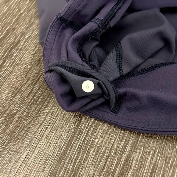 EUC Lululemon Breathe Easy Mesh Back Panel Crop Leggings | Cadet Blue | Size 6 - Picture 8 of 10